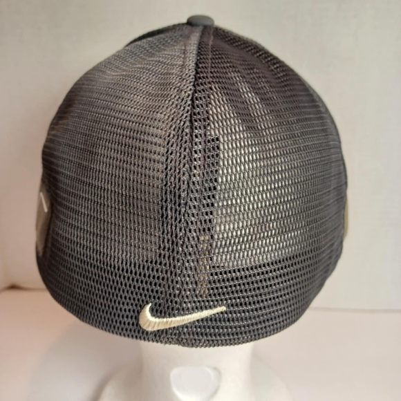 Nike Golf Embroidered Swoosh Logo RZN Vapor Patch Grey Mesh Back Trucker Hat L/X - Picture 3 of 9